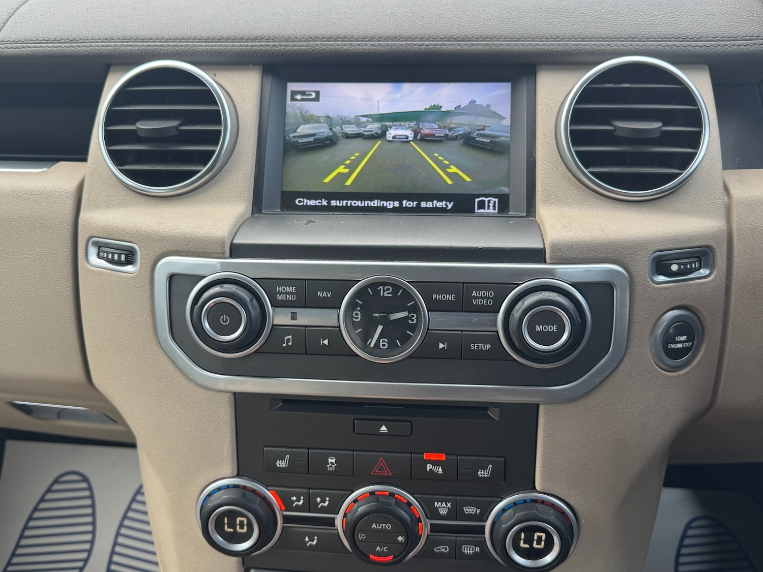 Used Land Rover Discovery 2016 for sale - 76641217: Photo 37