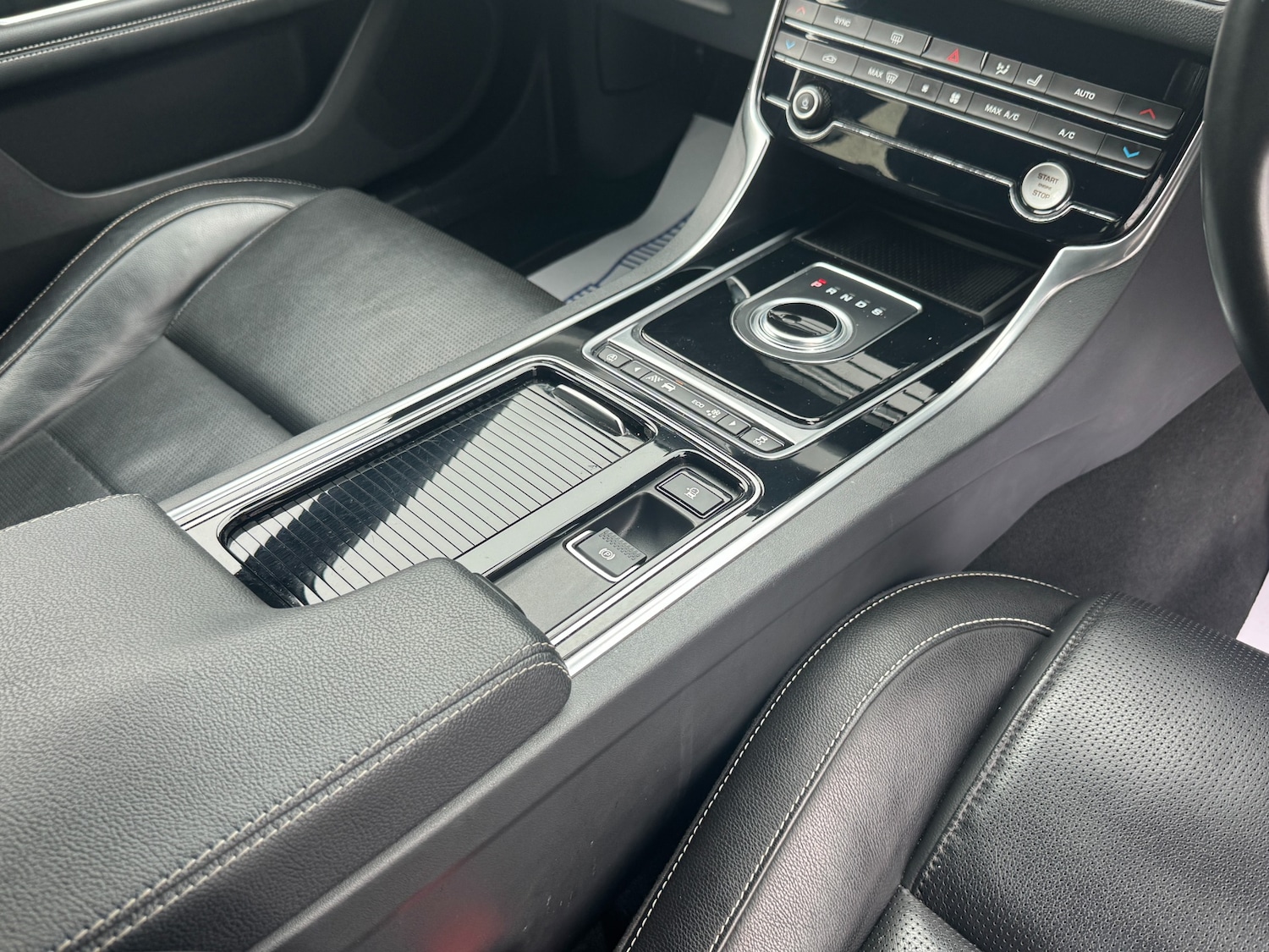 Used Jaguar XF 2019 for sale - 77707796: Photo 34