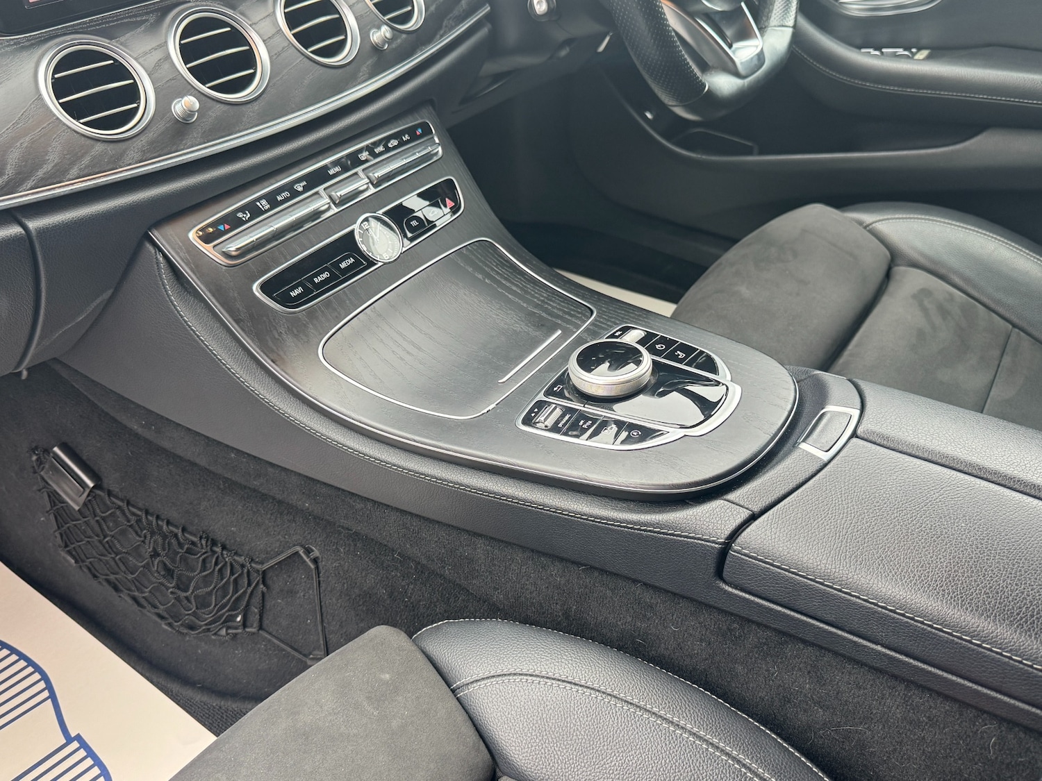 Used Mercedes-Benz E Class 2018 for sale - 76542306: Photo 29