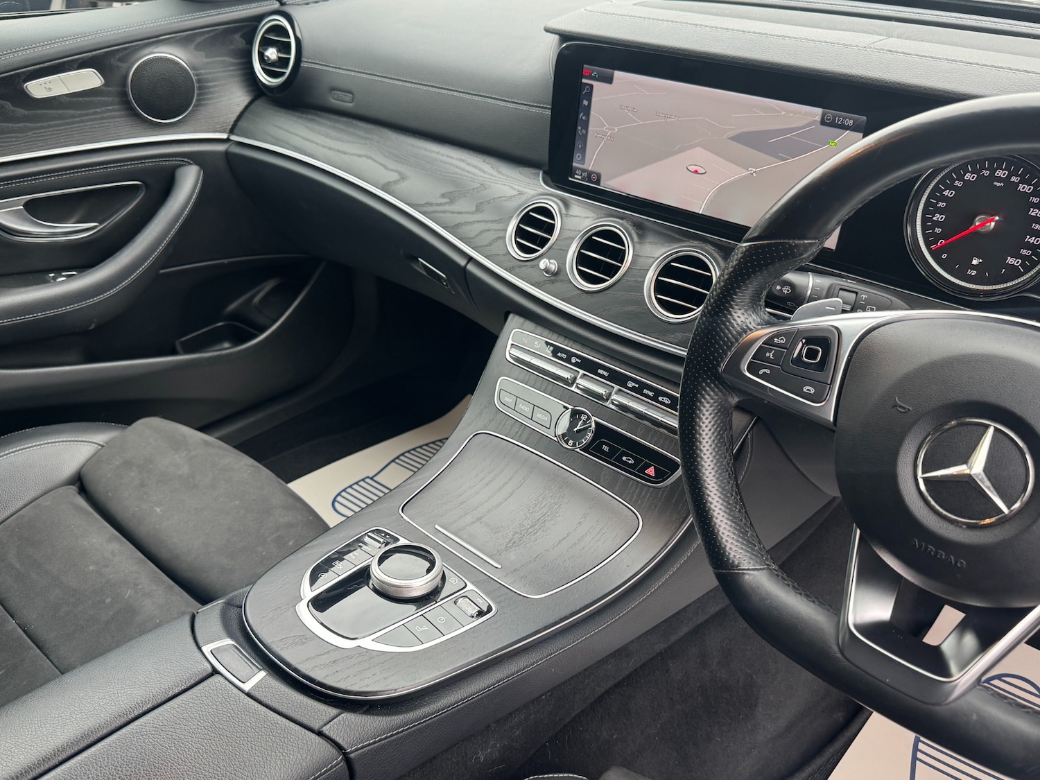 Used Mercedes-Benz E Class 2018 for sale - 76542306: Photo 30