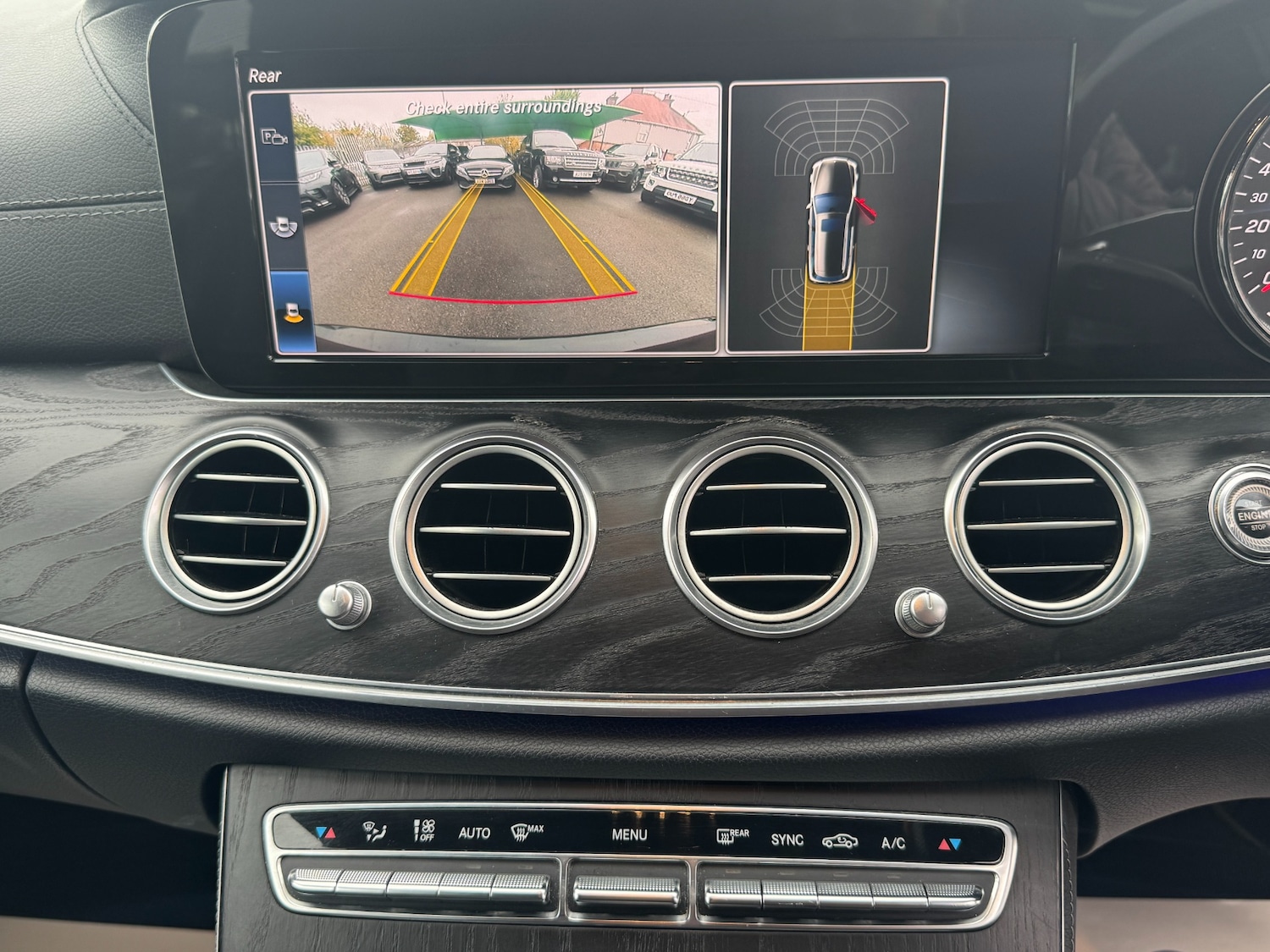 Used Mercedes-Benz E Class 2018 for sale - 76542306: Photo 35