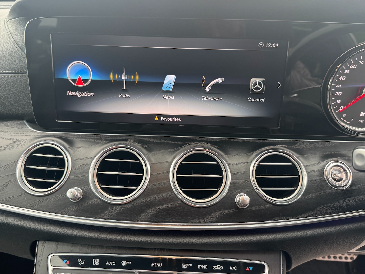 Used Mercedes-Benz E Class 2018 for sale - 76542306: Photo 36