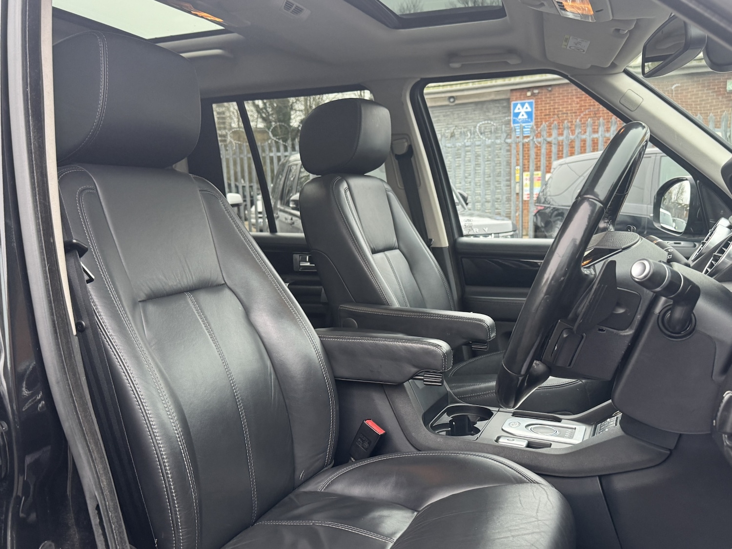 Used Land Rover Discovery 2016 for sale - 77792671: Photo 29