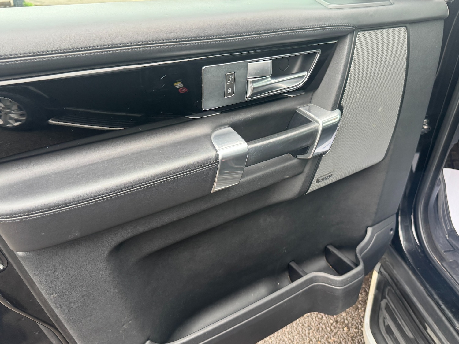 Used Land Rover Discovery 2016 for sale - 77792671: Photo 52