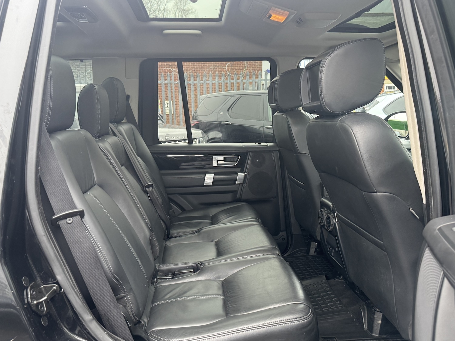 Used Land Rover Discovery 2016 for sale - 77792671: Photo 58