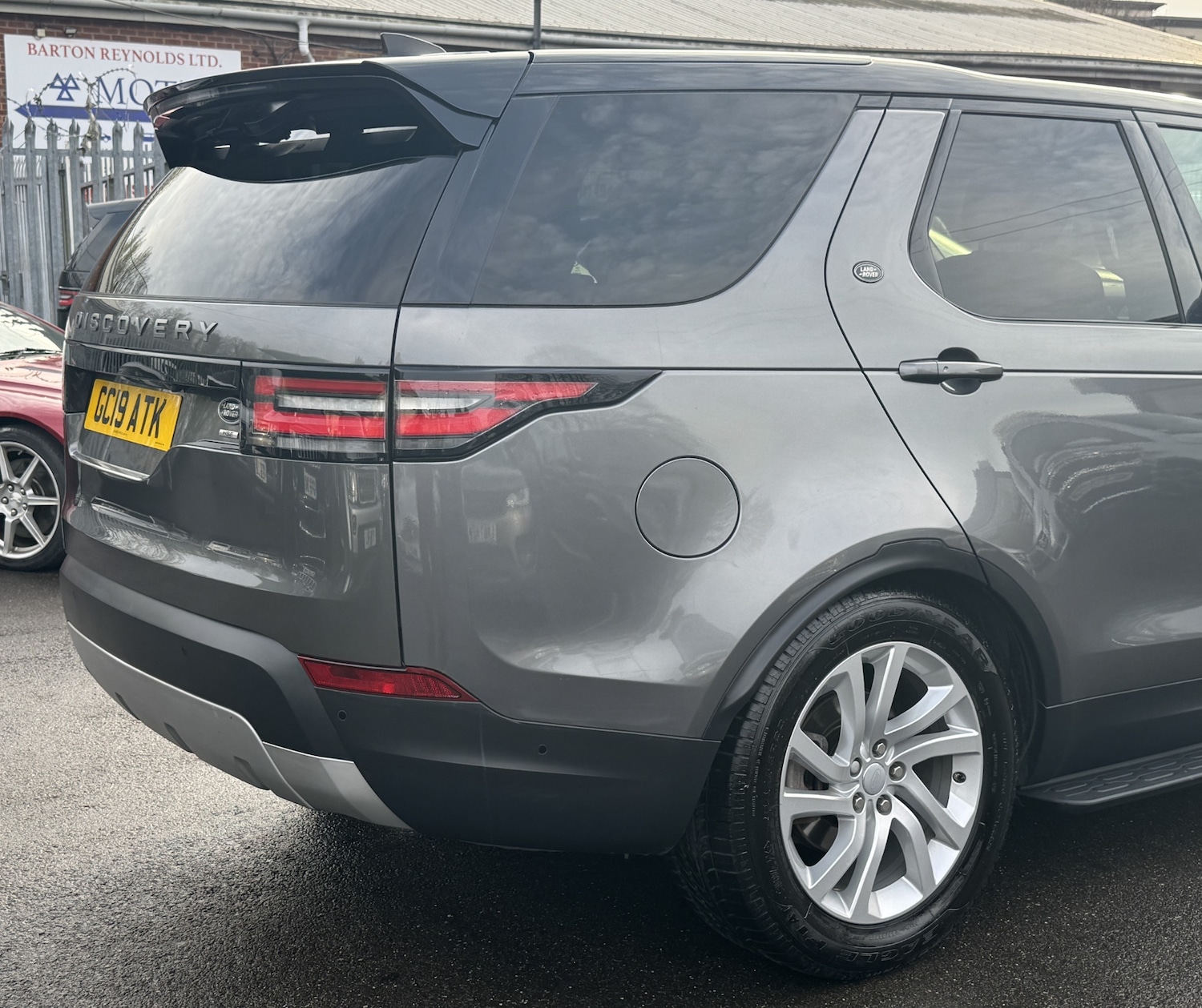 Used Land Rover Discovery 2019 for sale - 76555600: Photo 17