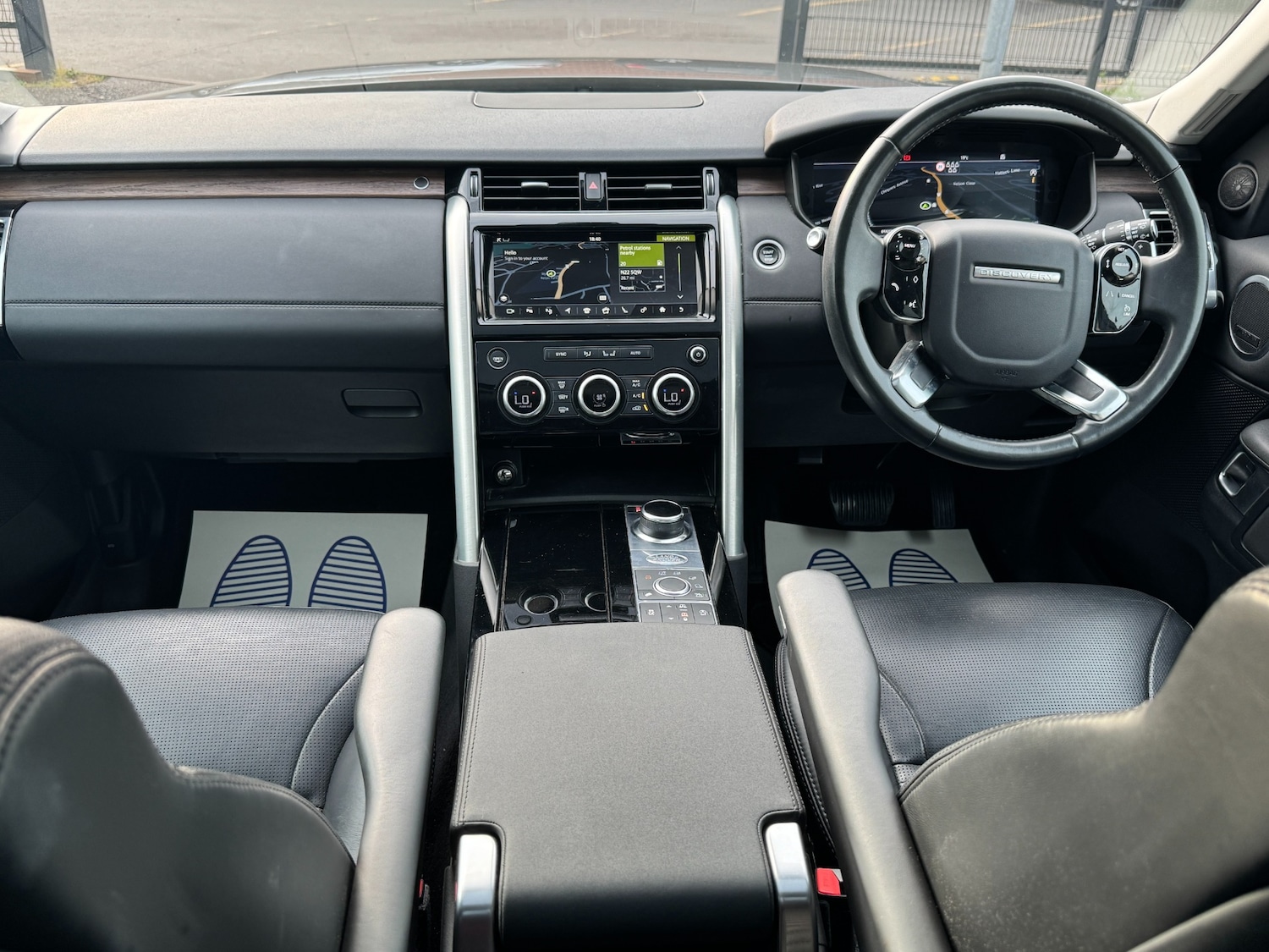 Used Land Rover Discovery 2019 for sale - 76555600: Photo 34