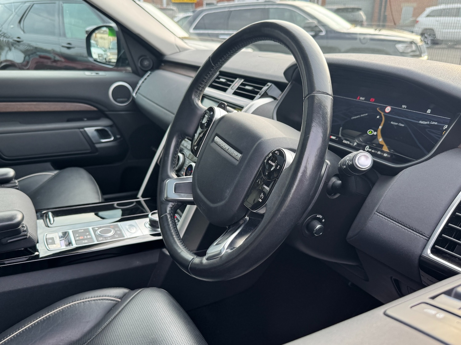 Used Land Rover Discovery 2019 for sale - 76555600: Photo 36