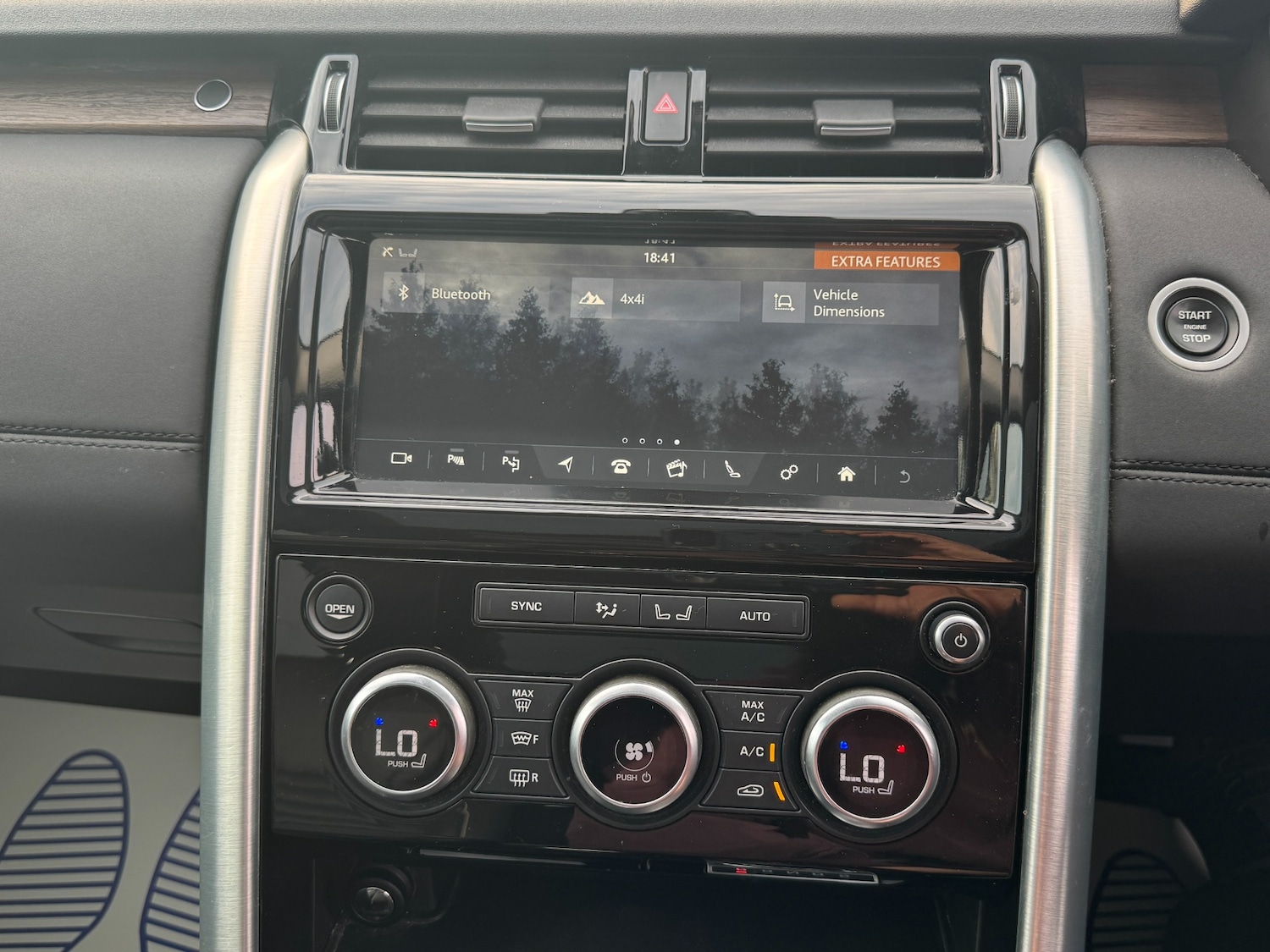 Used Land Rover Discovery 2019 for sale - 76555600: Photo 42