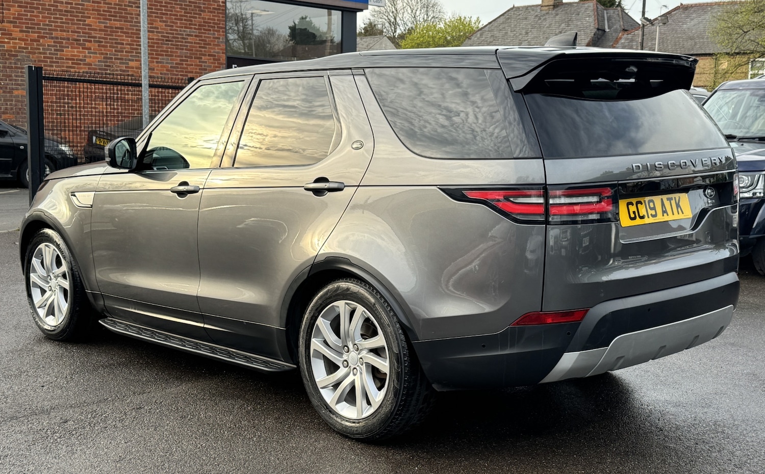 Used Land Rover Discovery 2019 for sale - 76555600: Photo 5