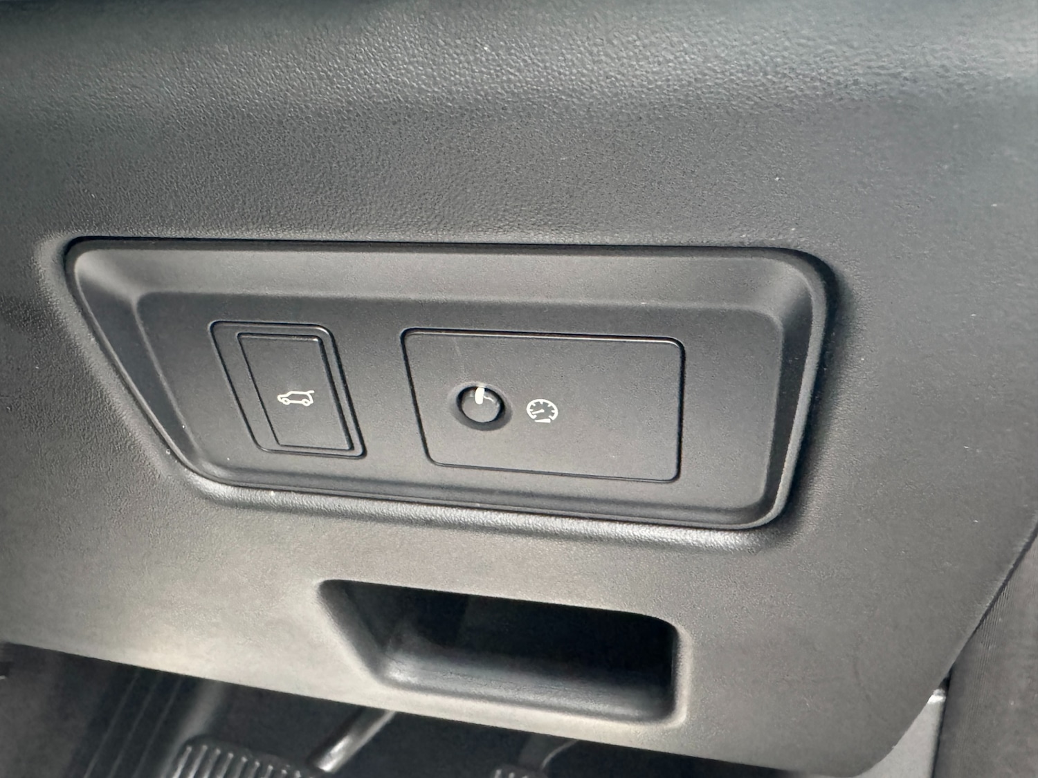 Used Land Rover Discovery 2019 for sale - 76555600: Photo 50