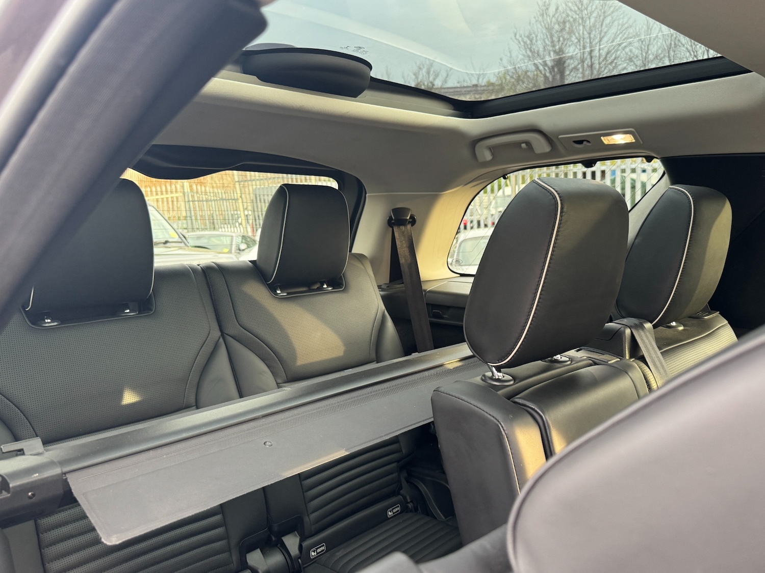 Used Land Rover Discovery 2019 for sale - 76555600: Photo 63