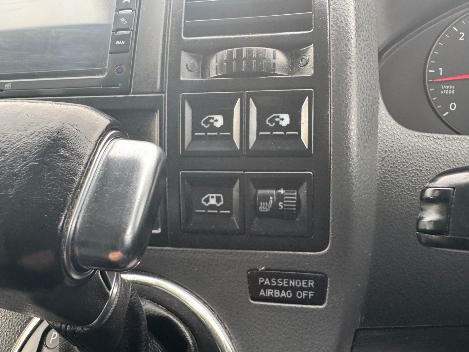 Used Volkswagen Caravelle 2009 for sale - 76526474: Photo 32