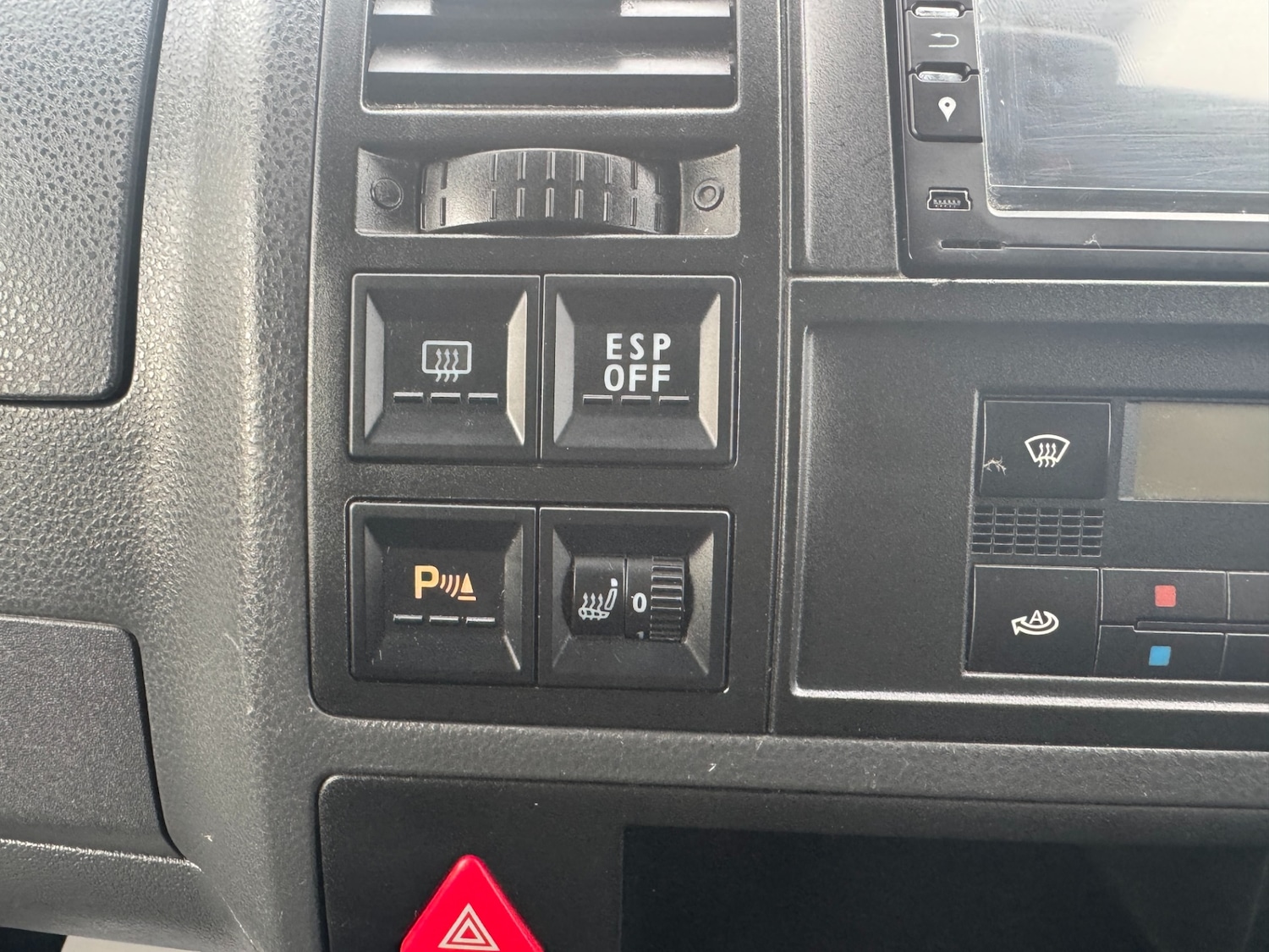 Used Volkswagen Caravelle 2009 for sale - 76526474: Photo 33