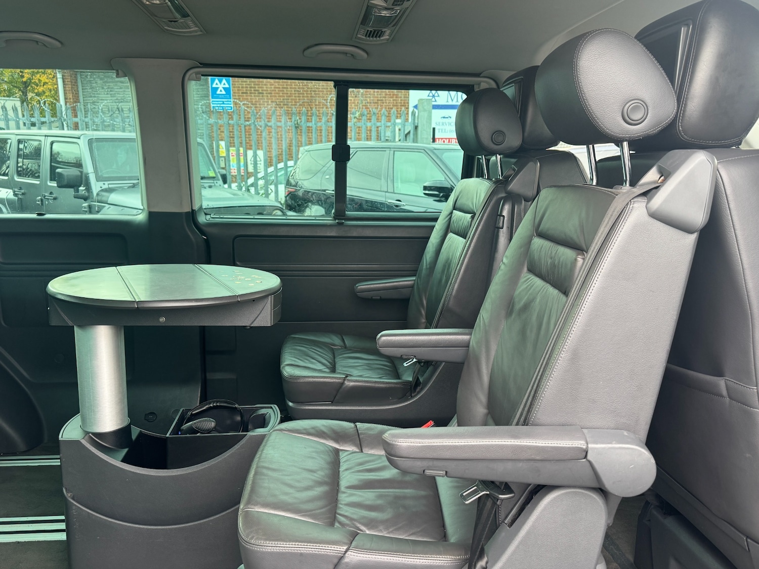 Used Volkswagen Caravelle 2009 for sale - 76526474: Photo 38