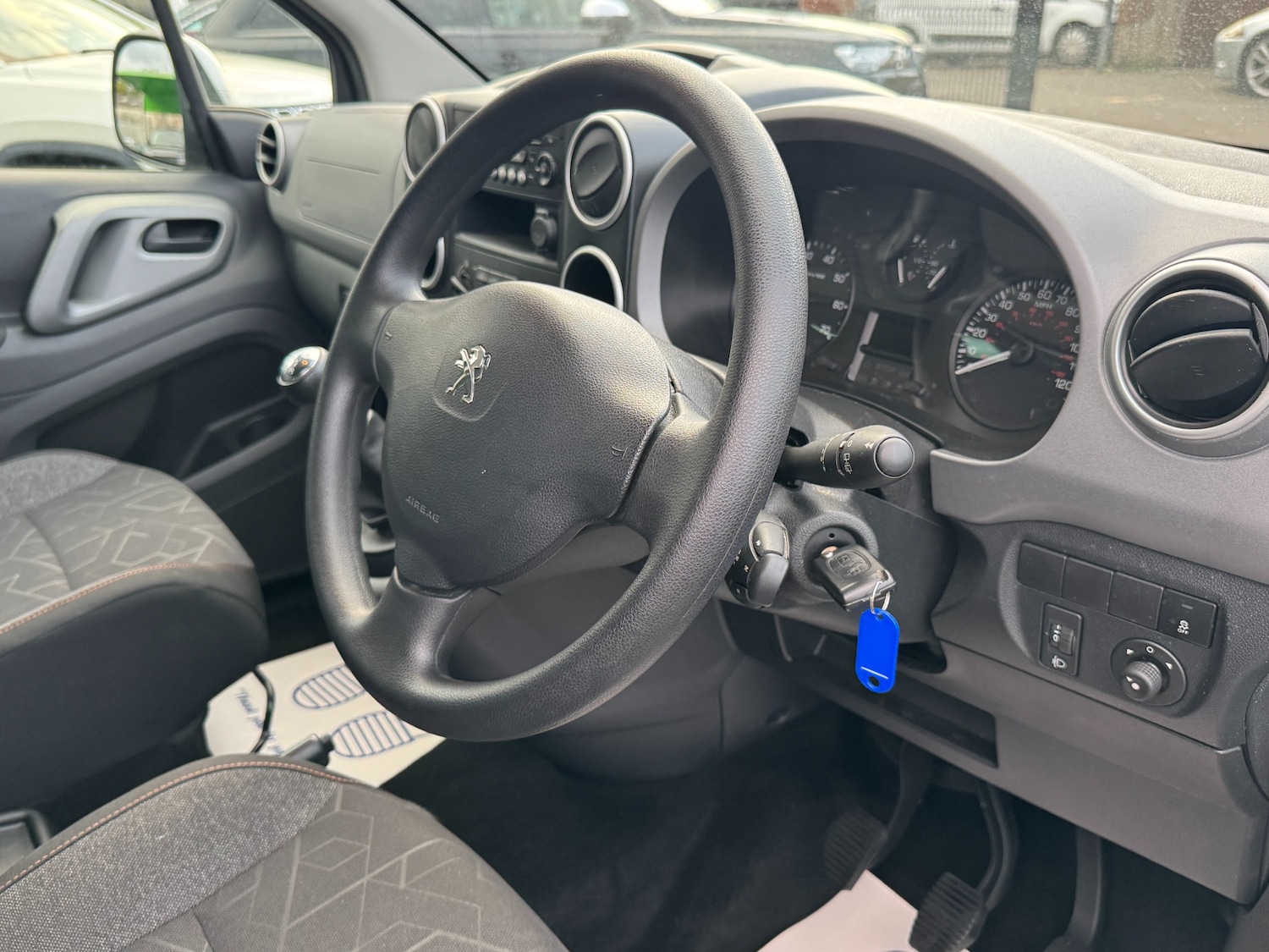 Used Peugeot Partner Tepee 2018 for sale - 76177261: Photo 32