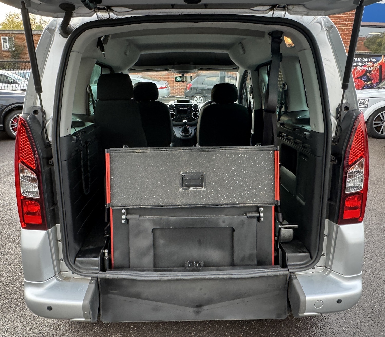 Used Peugeot Partner Tepee 2018 for sale - 76177261: Photo 41