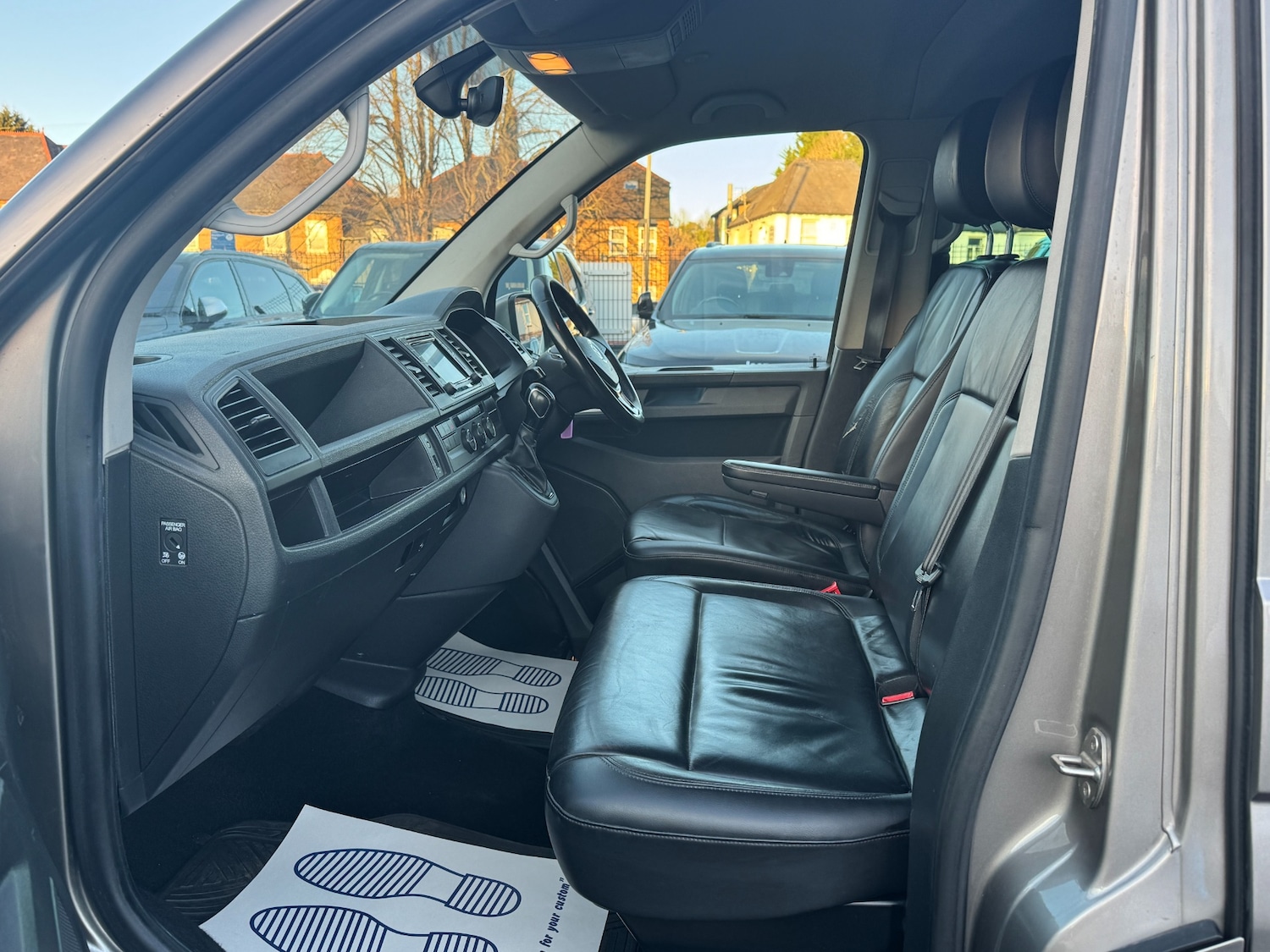 Used Volkswagen Transporter Shuttle 2017 for sale - 77100571: Photo 25