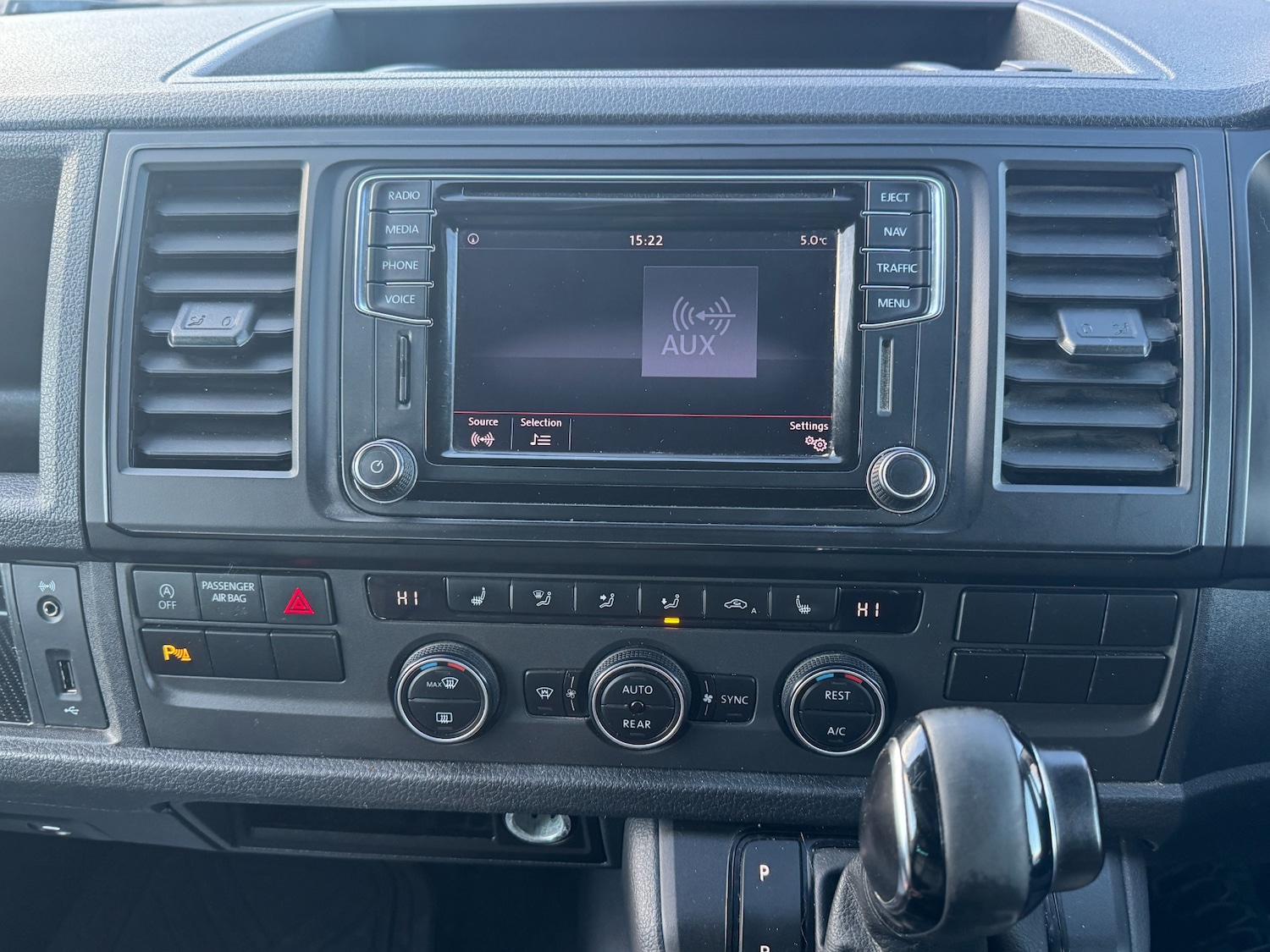 Used Volkswagen Transporter Shuttle 2017 for sale - 77100571: Photo 39