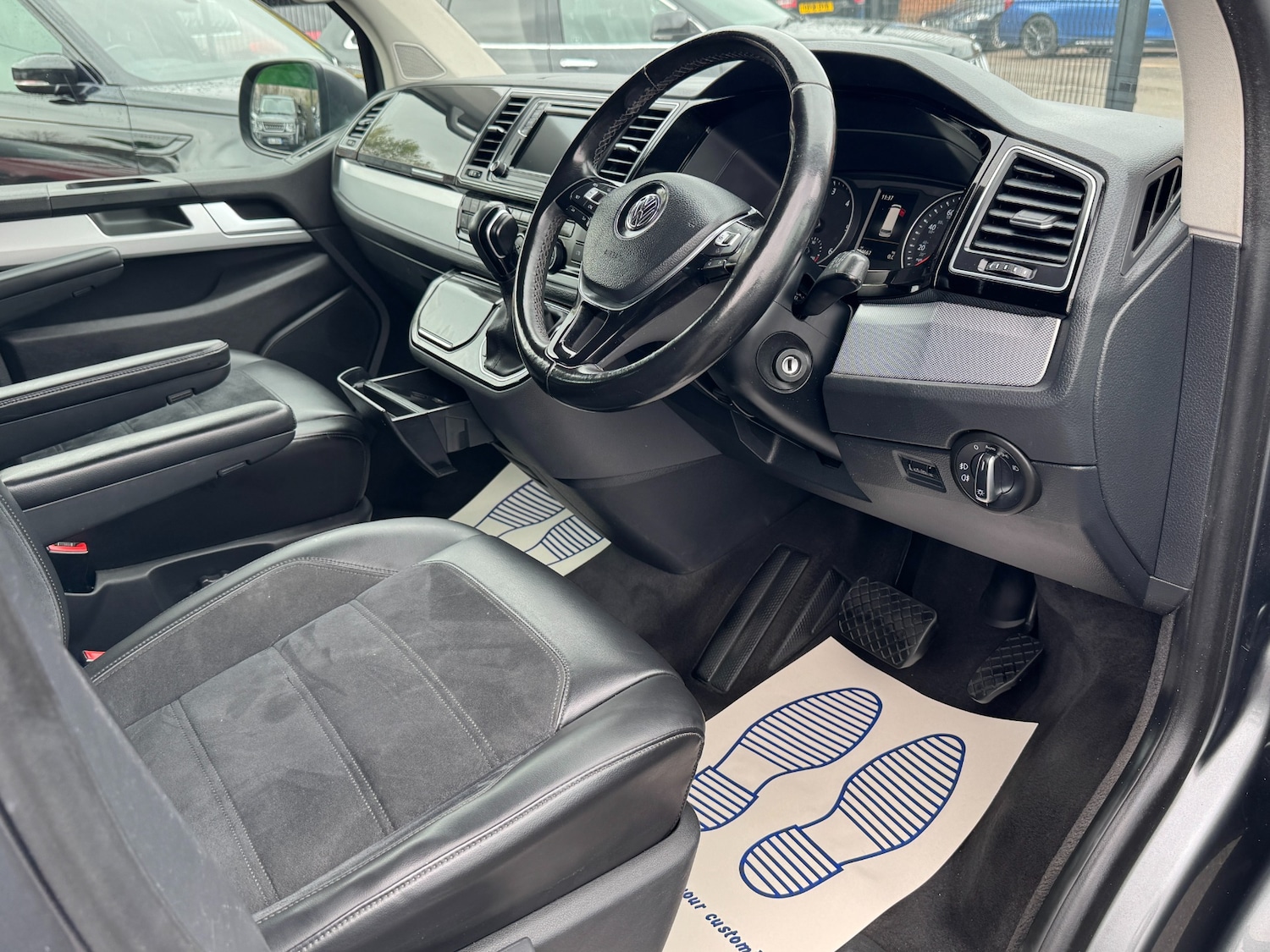 Used Volkswagen Caravelle 2018 for sale - 76526546: Photo 27