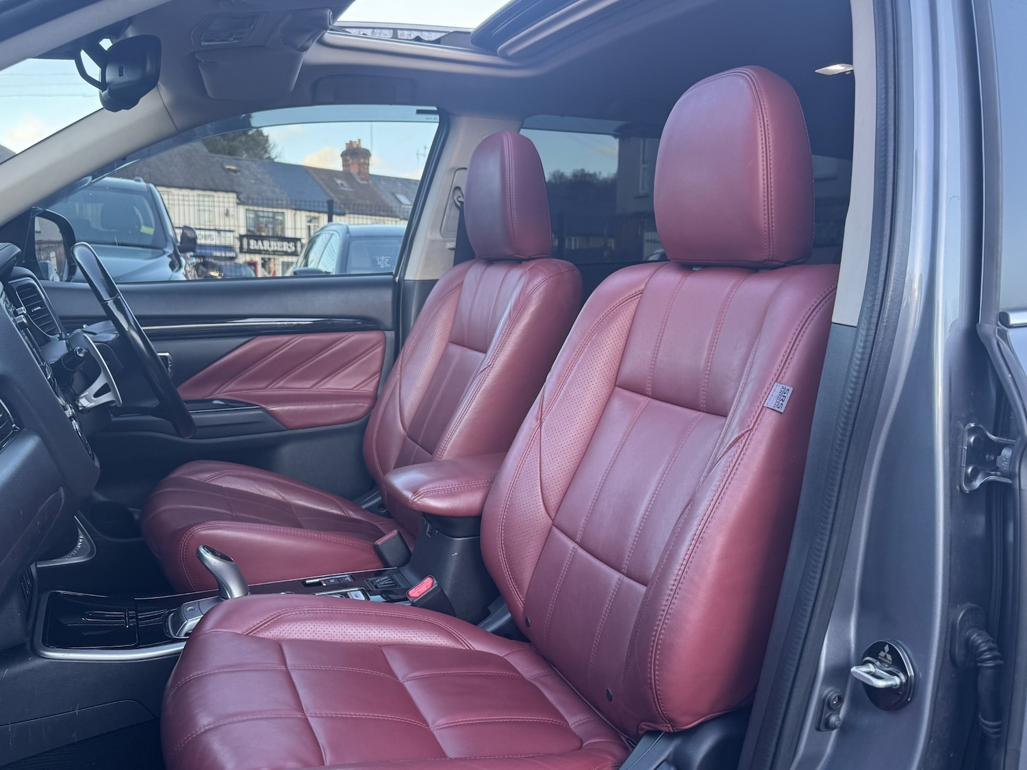 Used Mitsubishi Outlander 2017 for sale - 76762268: Photo 30