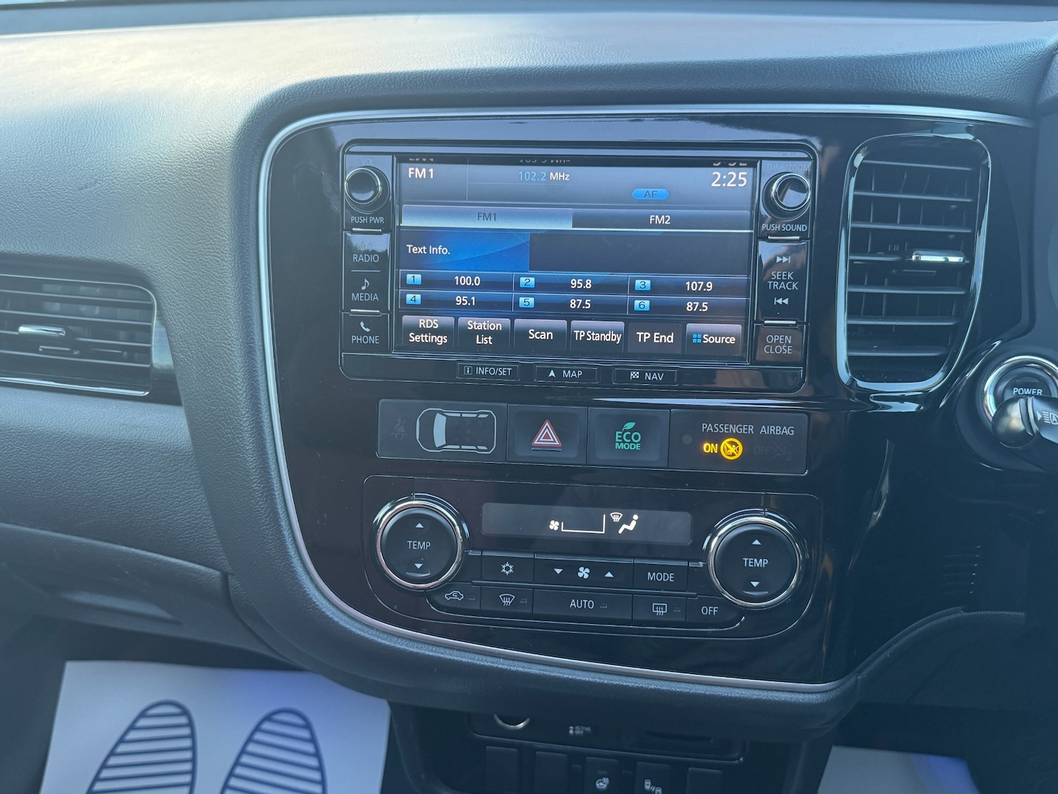 Used Mitsubishi Outlander 2017 for sale - 76762268: Photo 44