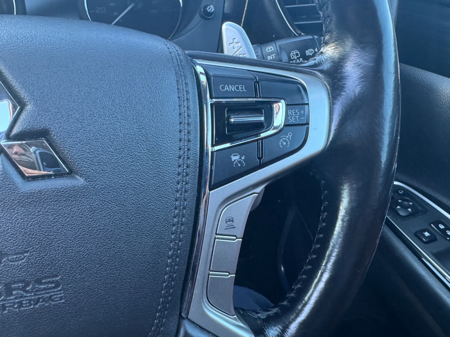 Used Mitsubishi Outlander 2017 for sale - 76762268: Photo 46