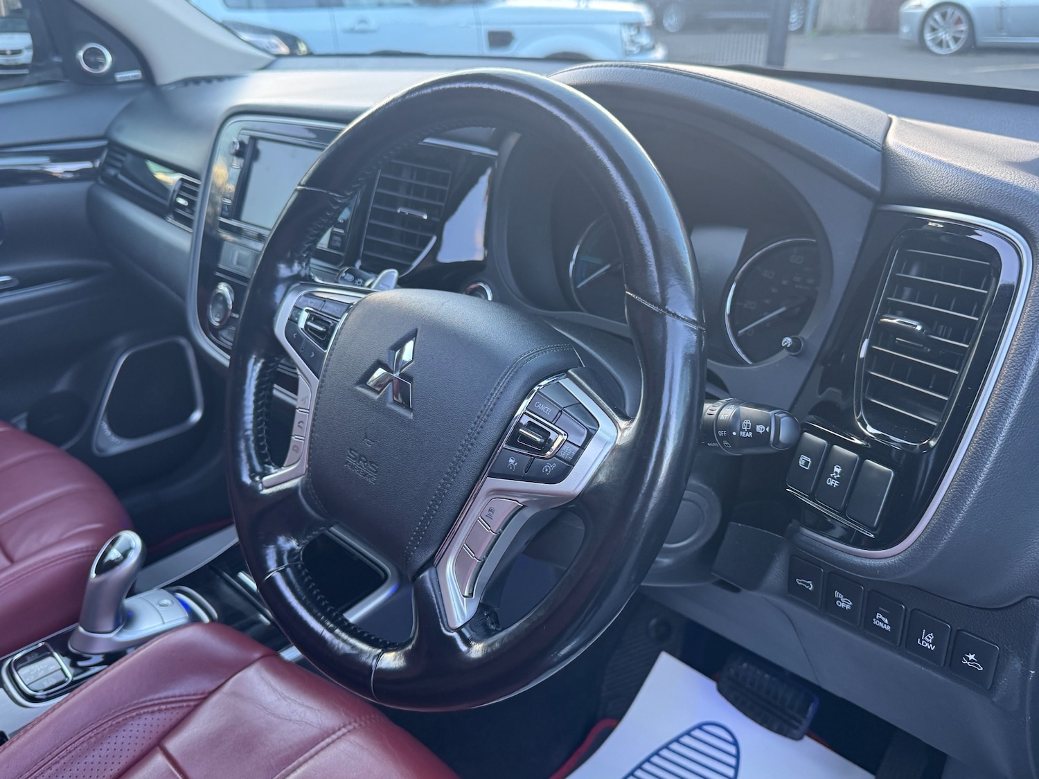 Used Mitsubishi Outlander 2017 for sale - 76762268: Photo 49