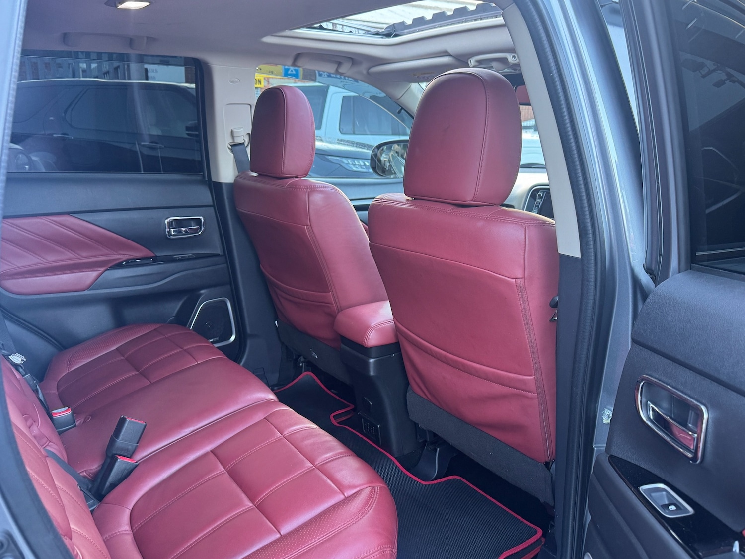 Used Mitsubishi Outlander 2017 for sale - 76762268: Photo 59