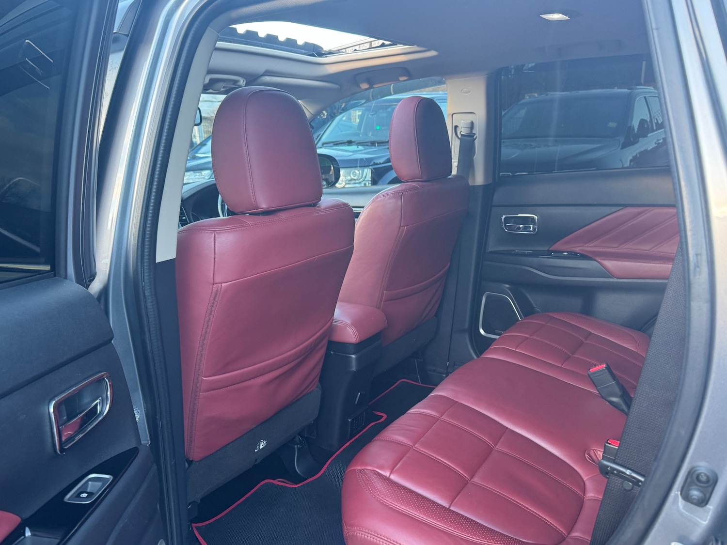 Used Mitsubishi Outlander 2017 for sale - 76762268: Photo 60