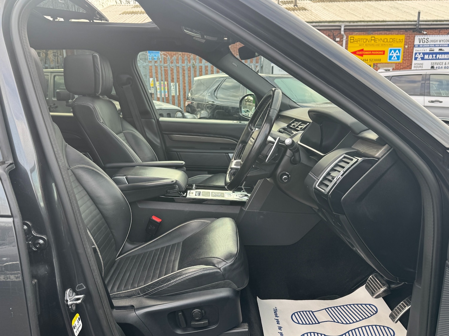 Used Land Rover Discovery 2020 for sale - 77013175: Photo 32