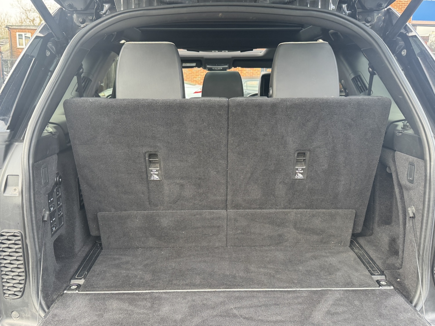 Used Land Rover Discovery 2020 for sale - 77013175: Photo 67