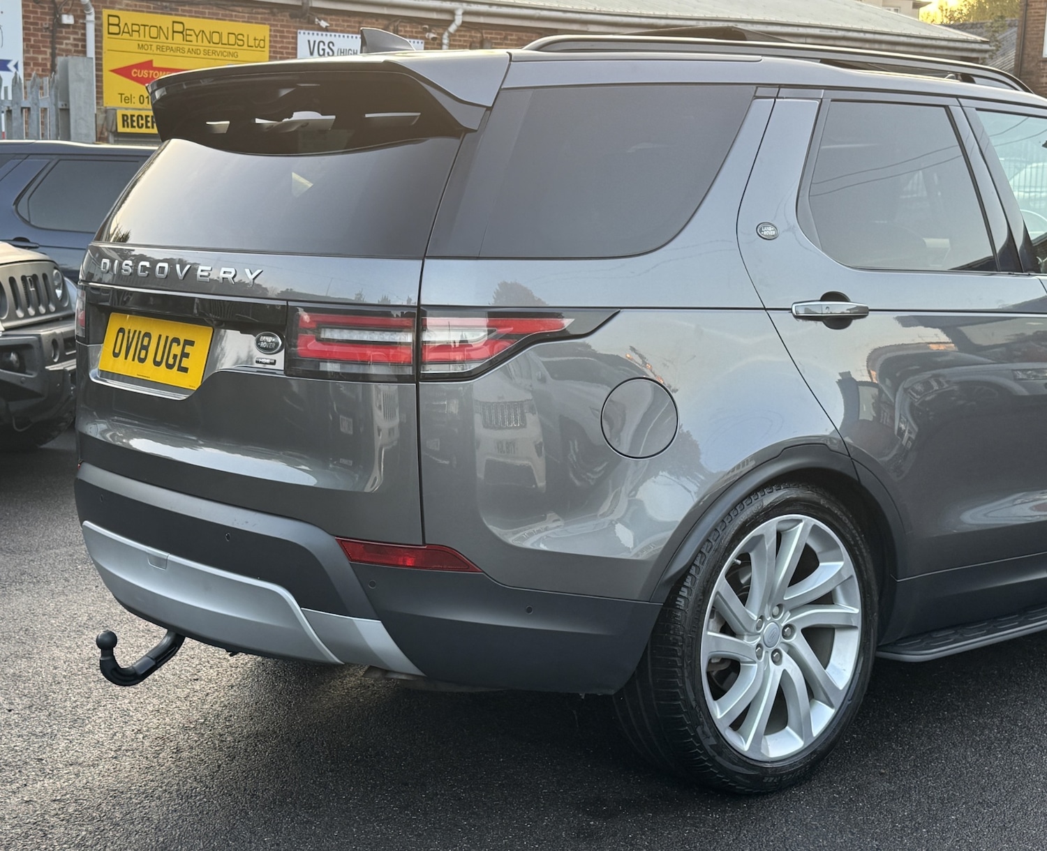 Used Land Rover Discovery 2018 for sale - 76637884: Photo 17