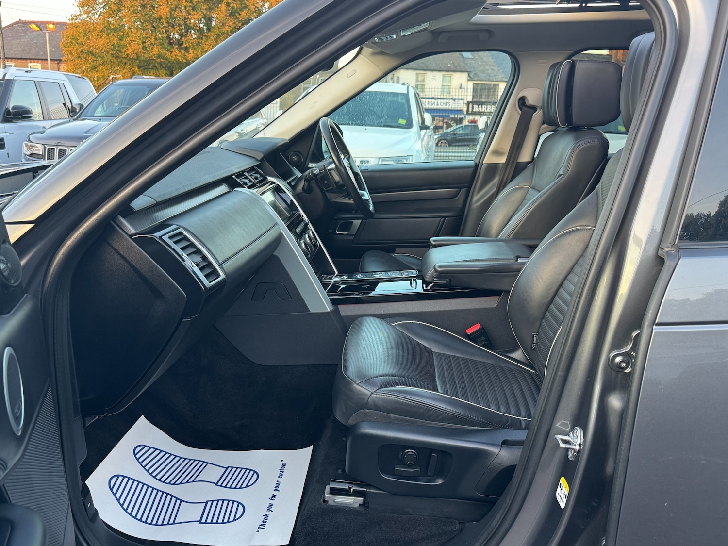 Used Land Rover Discovery 2018 for sale - 76637884: Photo 25