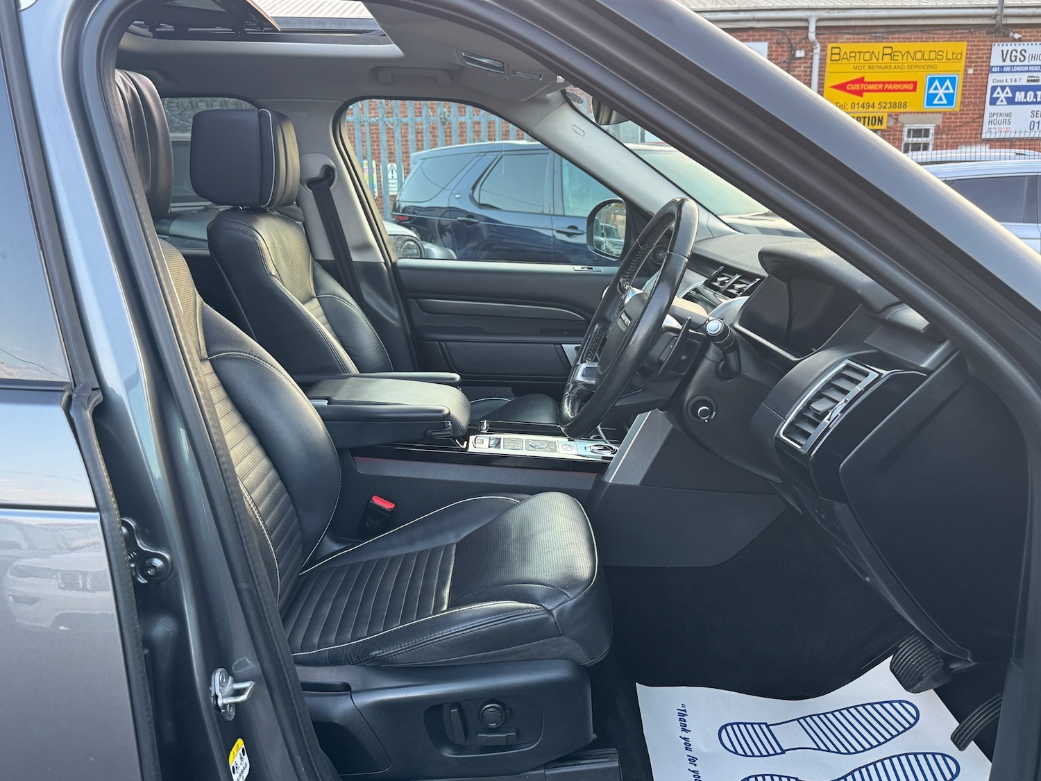 Used Land Rover Discovery 2018 for sale - 76637884: Photo 28