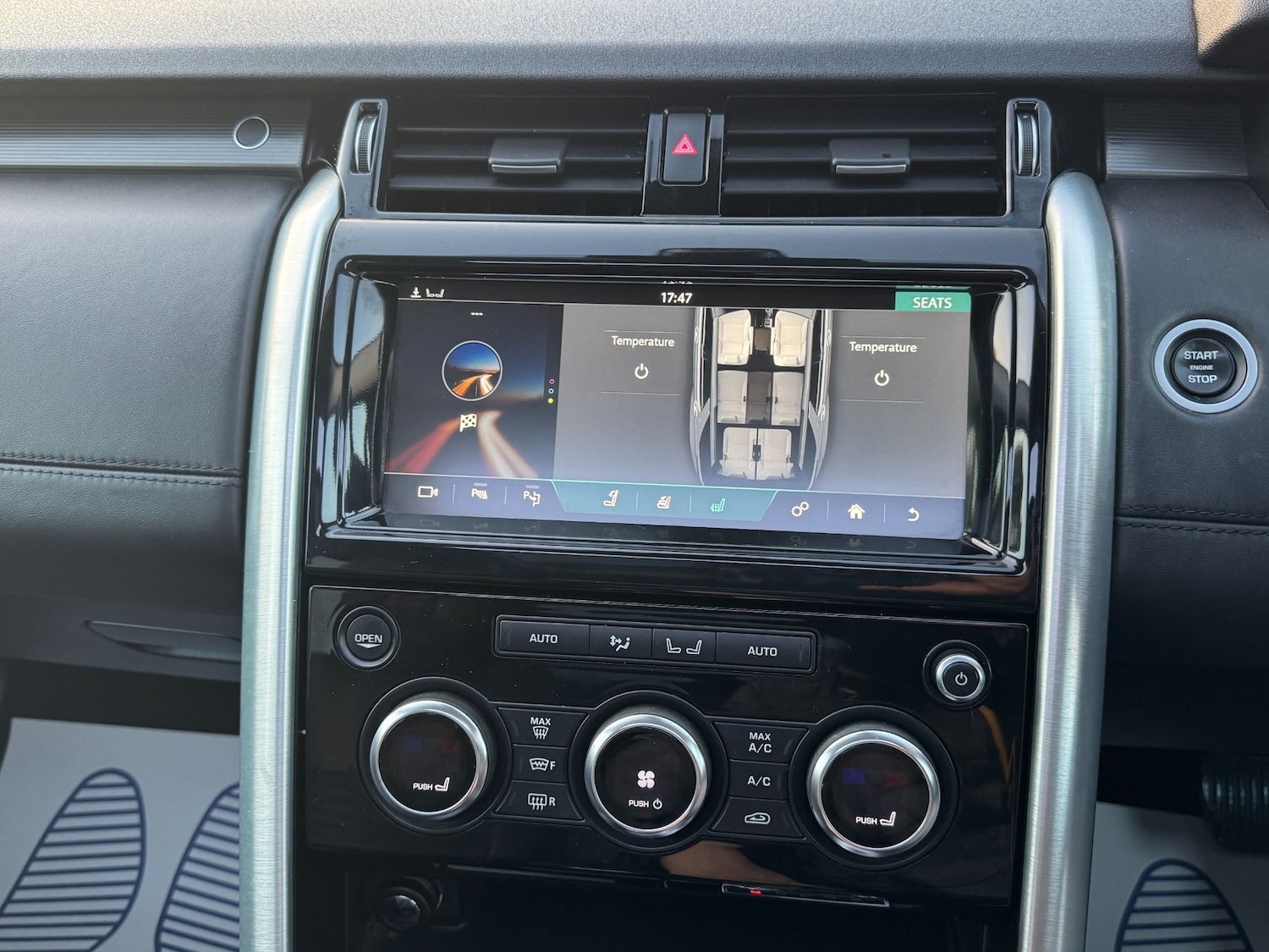 Used Land Rover Discovery 2018 for sale - 76637884: Photo 40