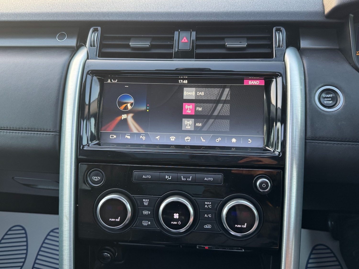 Used Land Rover Discovery 2018 for sale - 76637884: Photo 44