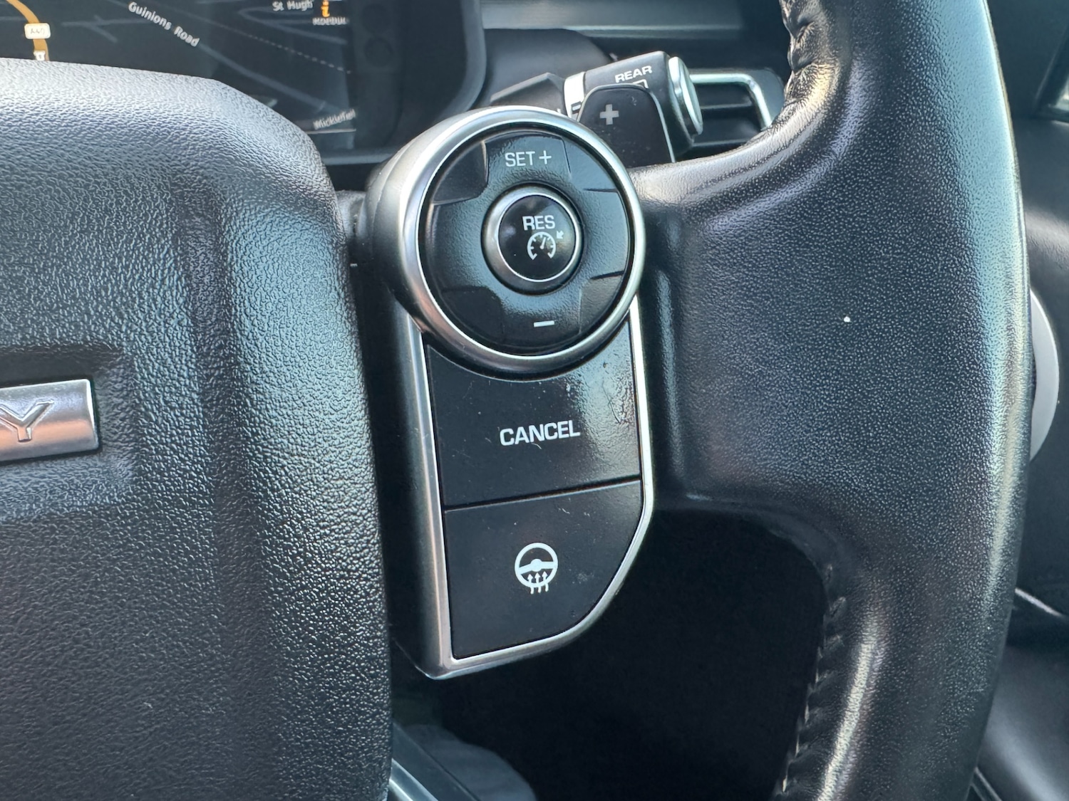 Used Land Rover Discovery 2018 for sale - 76637884: Photo 46