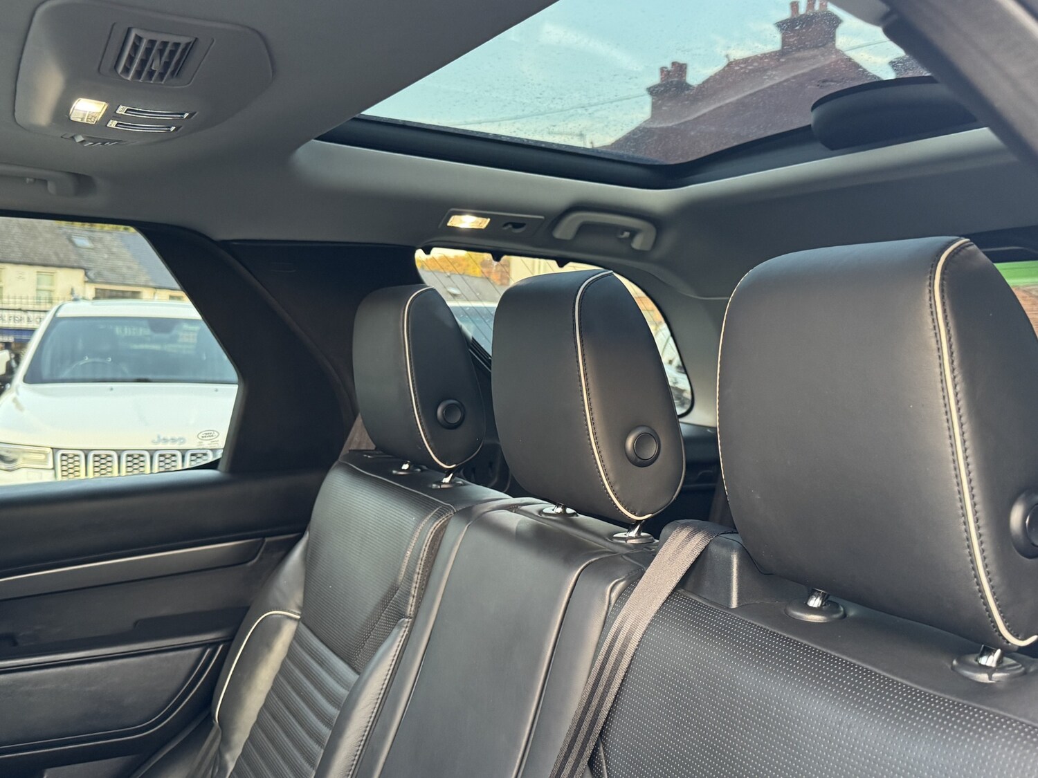 Used Land Rover Discovery 2018 for sale - 76637884: Photo 62