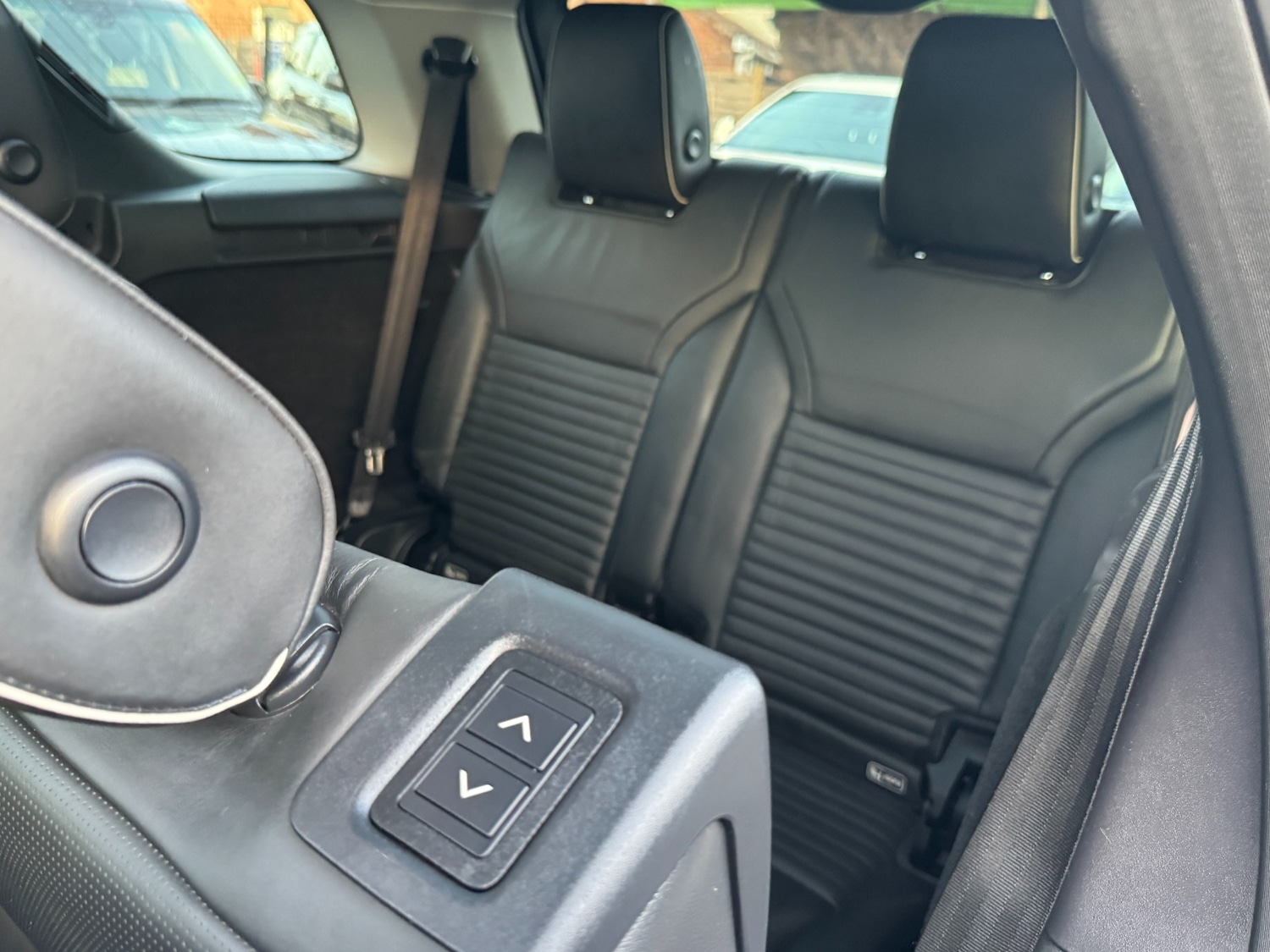 Used Land Rover Discovery 2018 for sale - 76637884: Photo 68