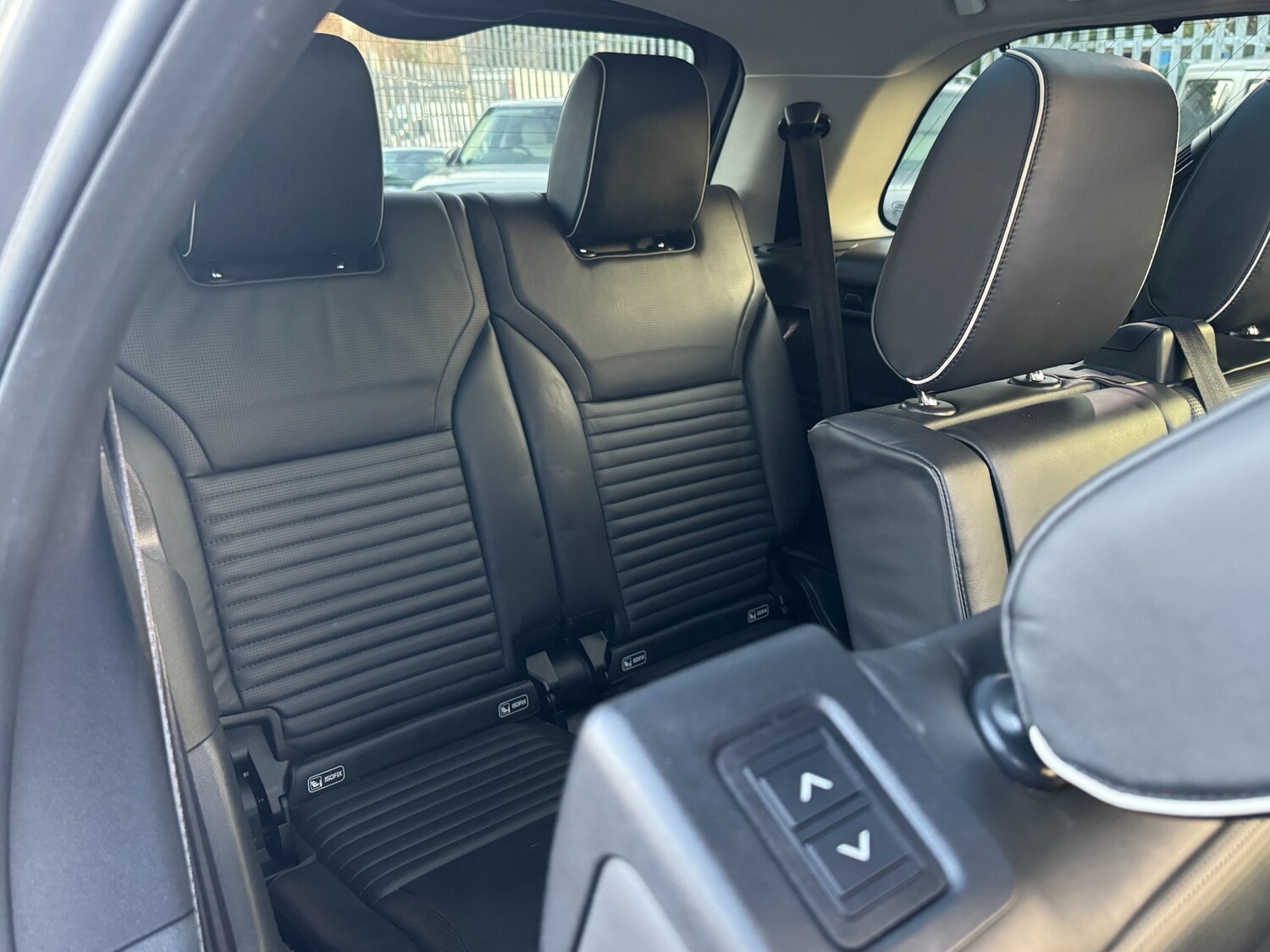 Used Land Rover Discovery 2018 for sale - 76637884: Photo 69