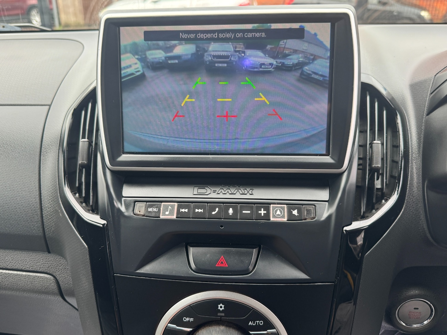 Used Isuzu D-Max 2017 for sale - 77707936: Photo 41