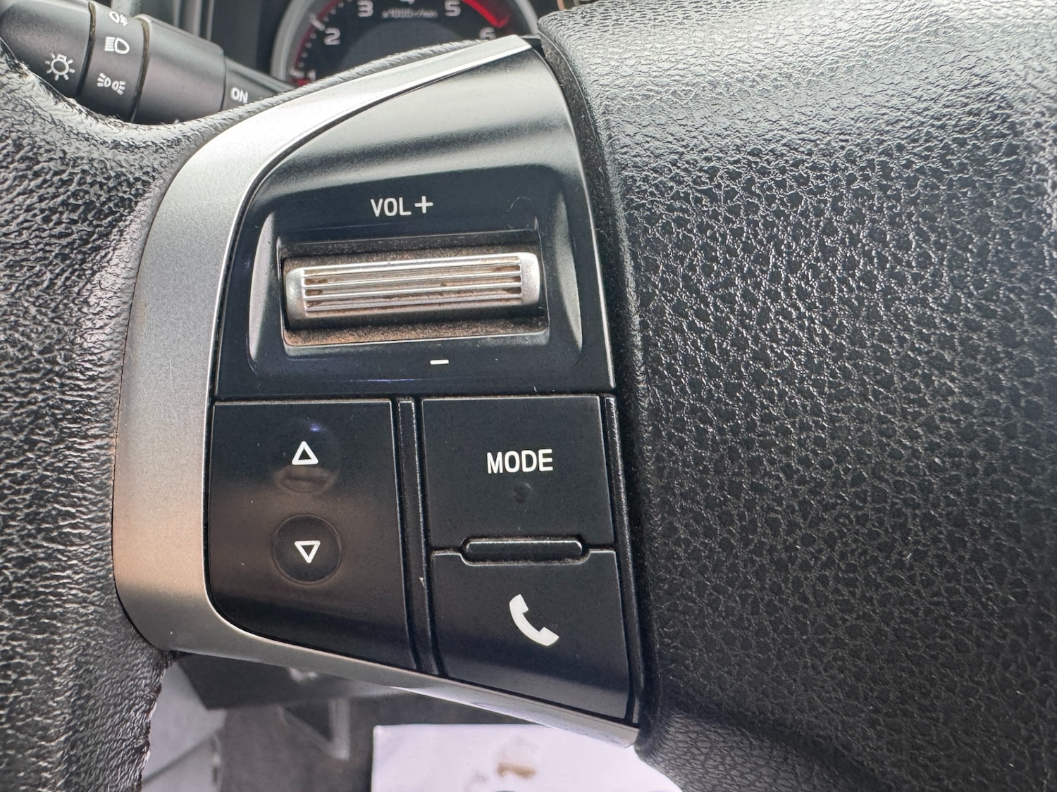 Used Isuzu D-Max 2017 for sale - 77707936: Photo 44