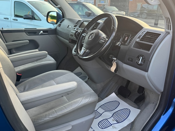 Used Volkswagen Caravelle 2015 for sale - 75545688: Photo 24