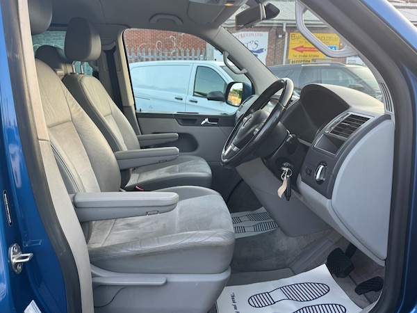 Used Volkswagen Caravelle 2015 for sale - 75545688: Photo 25