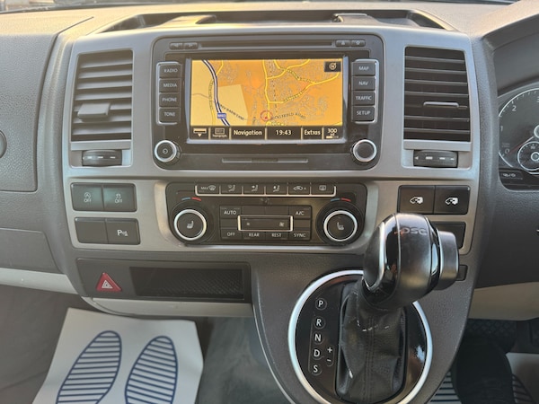 Used Volkswagen Caravelle 2015 for sale - 75545688: Photo 32