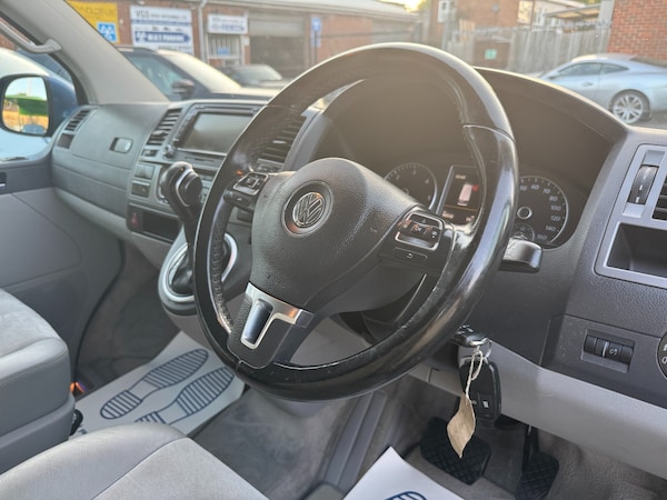 Used Volkswagen Caravelle 2015 for sale - 75545688: Photo 39