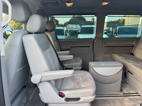 Used Volkswagen Caravelle 2015 for sale - 75545688: Photo 47