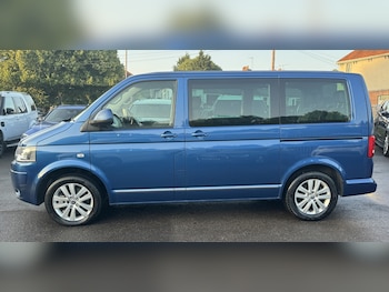Used Volkswagen Caravelle 2015 for sale - 75545688: Photo