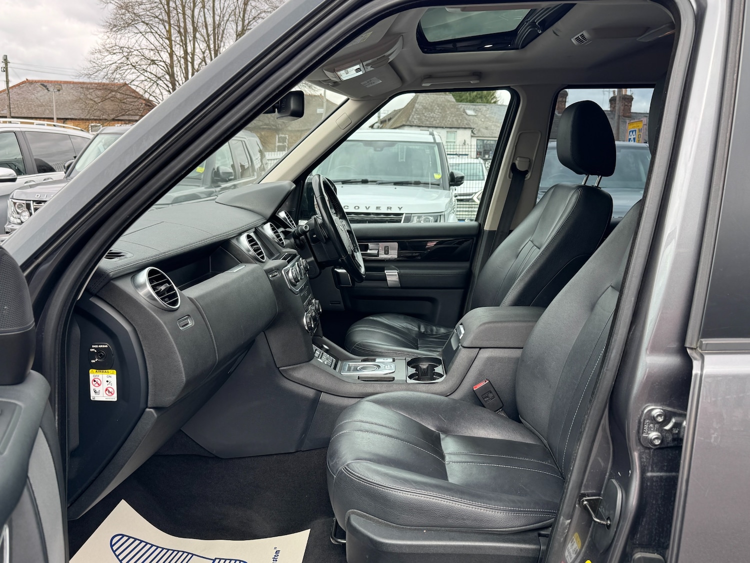 Used Land Rover Discovery 2016 for sale - 76566386: Photo 25